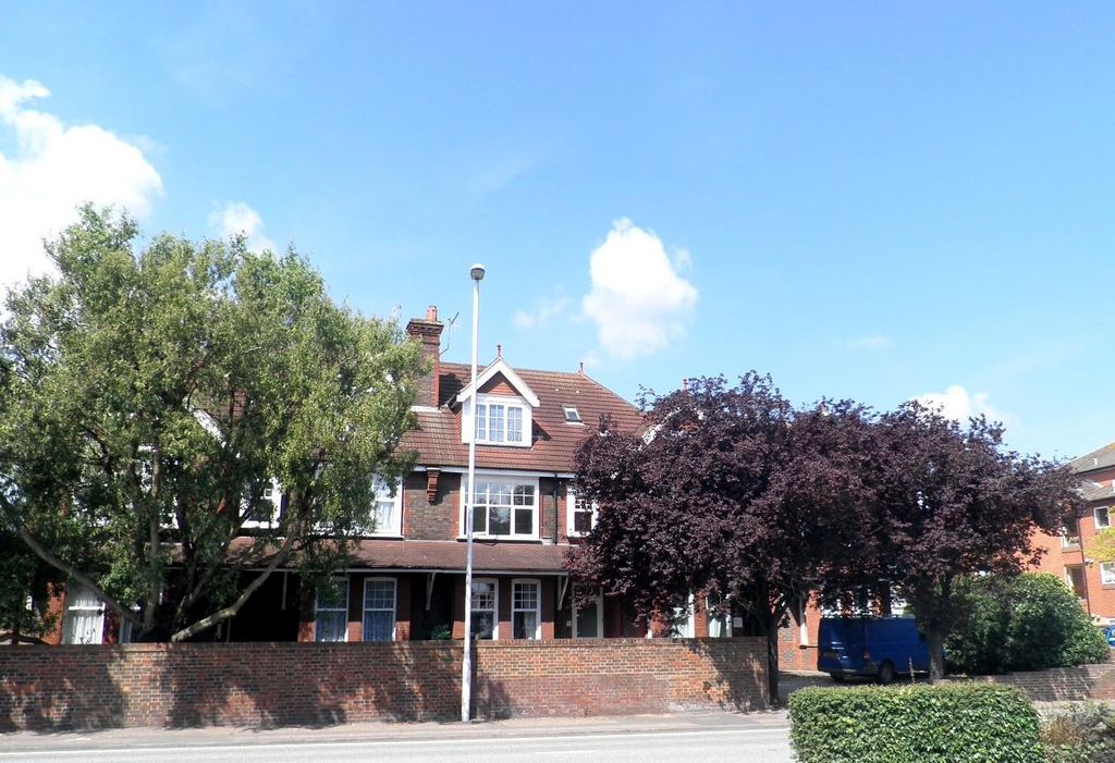 Property photo 1 of 5 Front