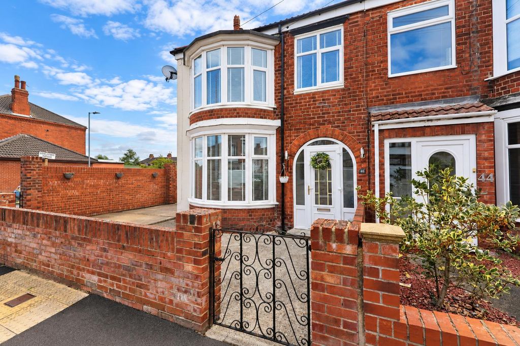 Property photo 1 of 33