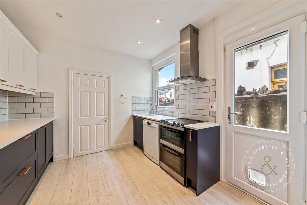 Property photo 2 of 31 Brithdir-Street-18.Jpg