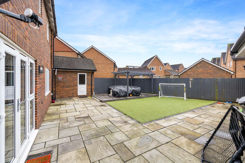 Property photo 2 of 15 1 (19).Jpg