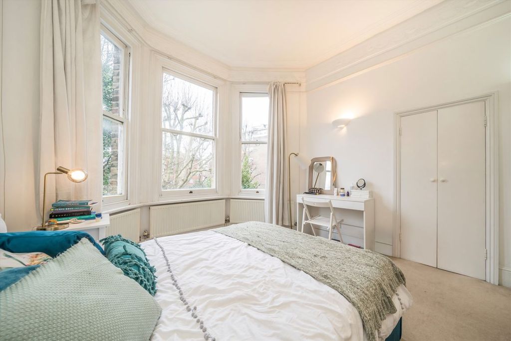 Property photo 3 of 5