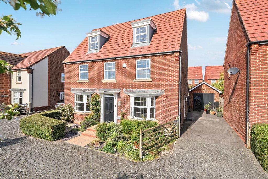 Property photo 1 of 19 1448752-19-69E609554Ad5B.Jpg