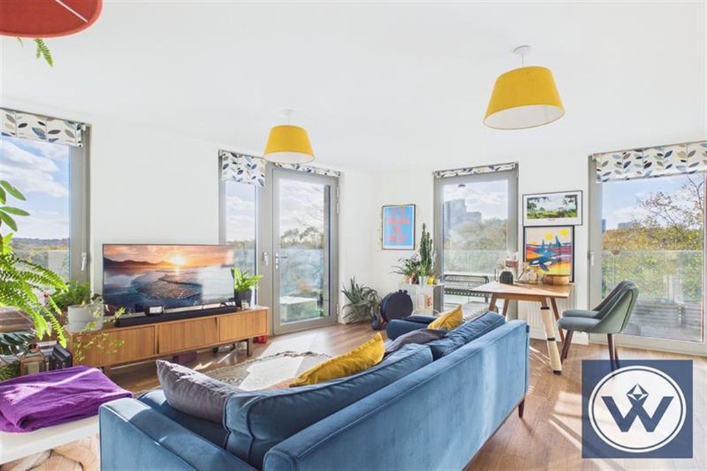Property photo 1 of 10 (Main)