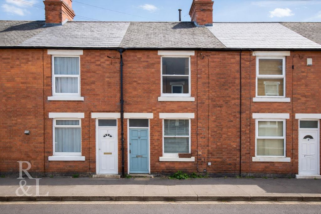 Property photo 1 of 12 c6A5E259-31c5-43Bf-9d73-Ea0301Ebdb26.Png