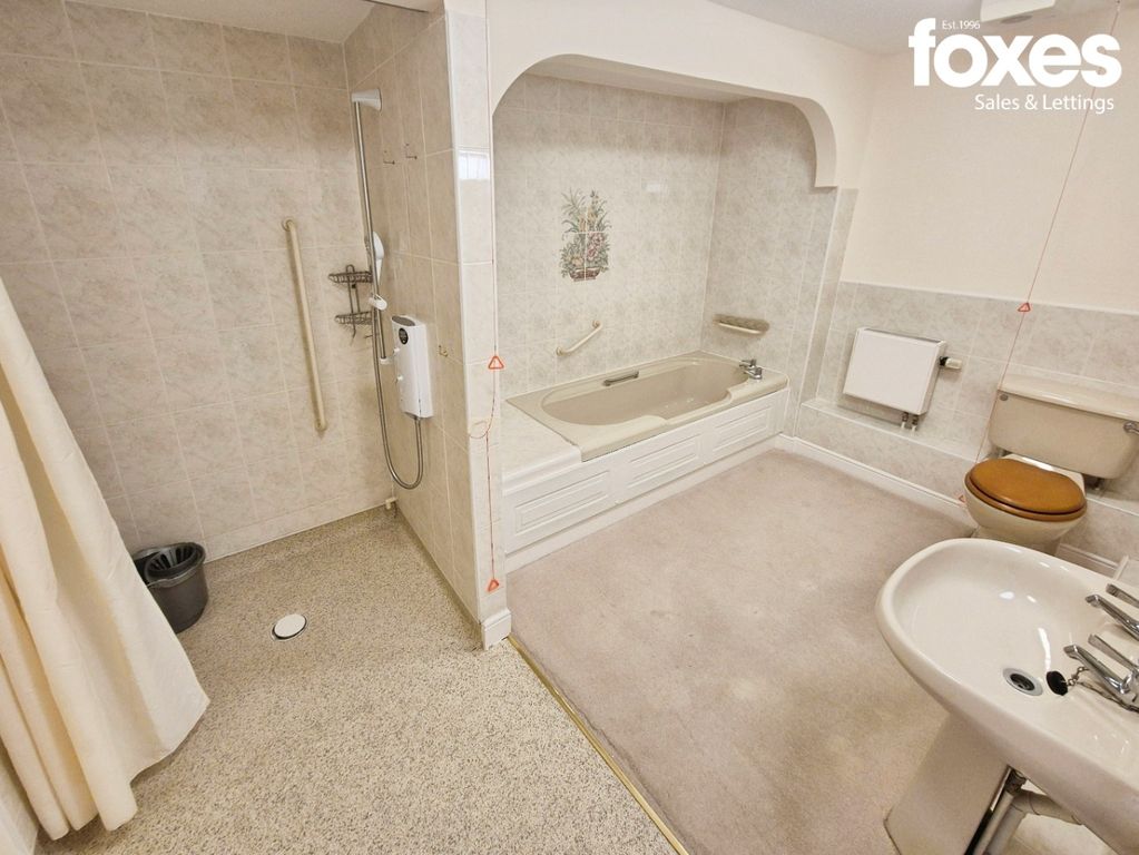 Additional image 10 of 2 bed flat to rentMelton Court, 37 Lindsay Road, Poole, Dorset BH13