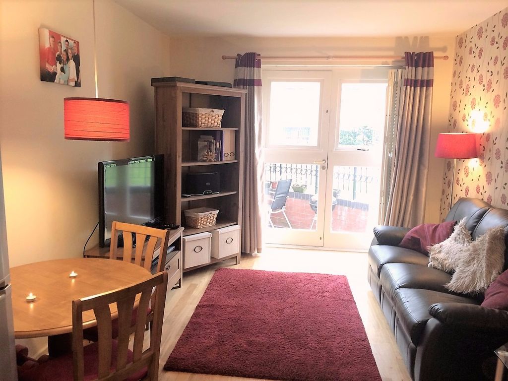 Property photo 2 of 8