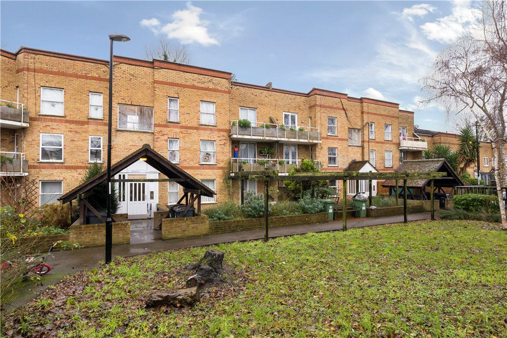 Property photo 1 of 14 External