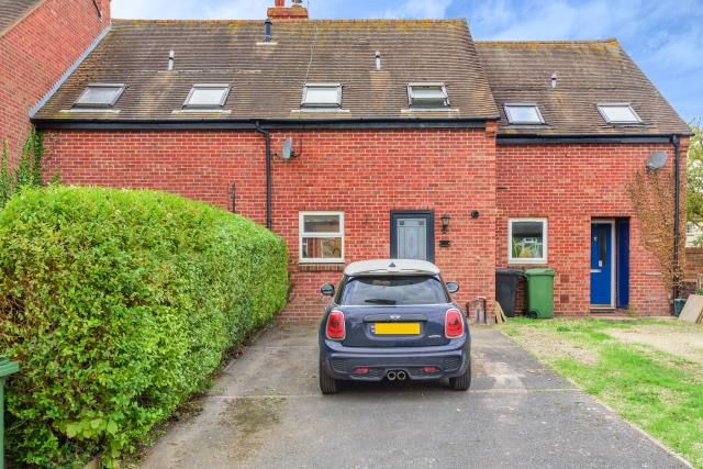 Property photo 1 of 19 External View