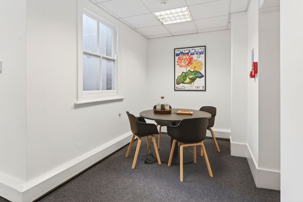 Property photo 3 of 11 Gallery