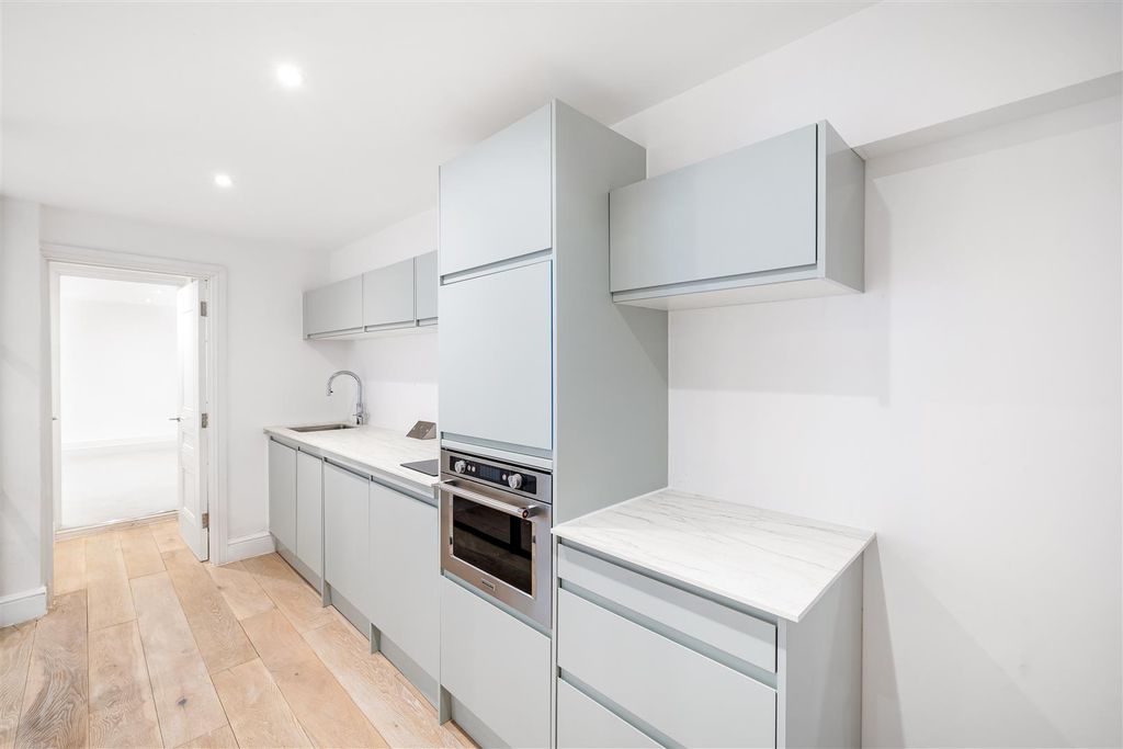Property photo 3 of 16 76A Lansdowne Place Full Res-9.Jpg