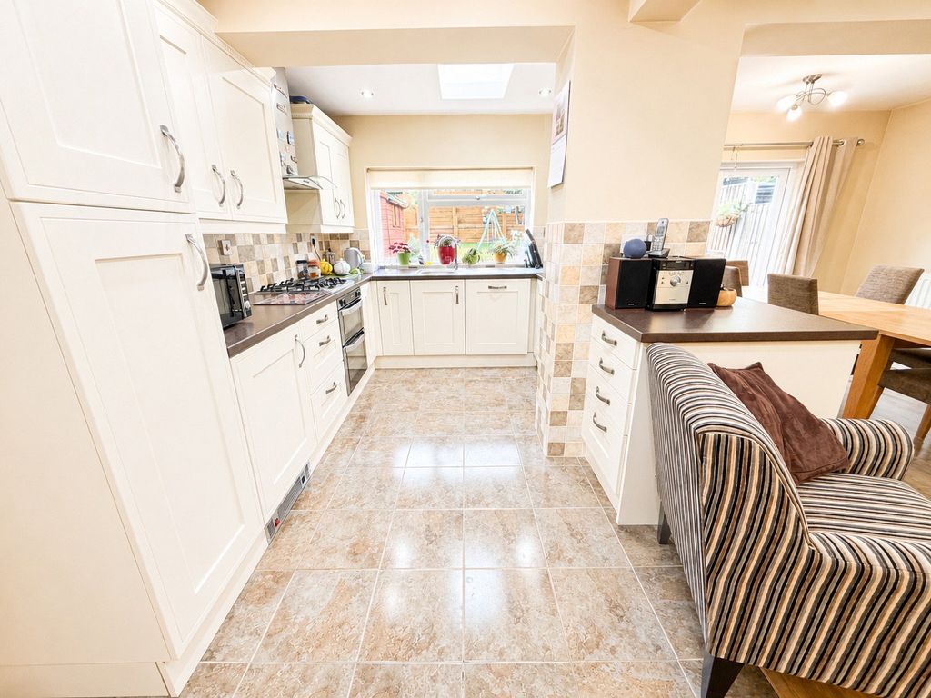 Property photo 3 of 29