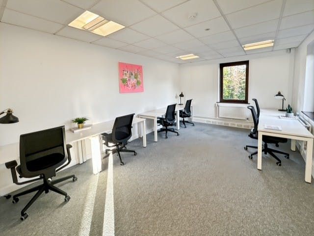 Property photo 3 of 5 Office 101.Jpg