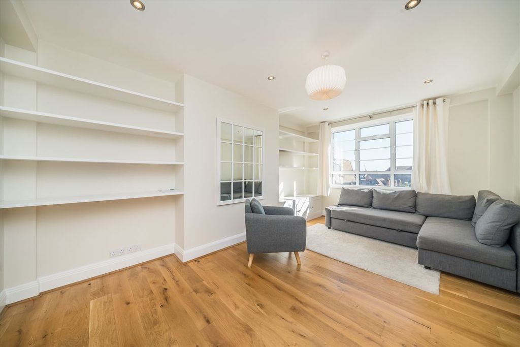 Property photo 2 of 6