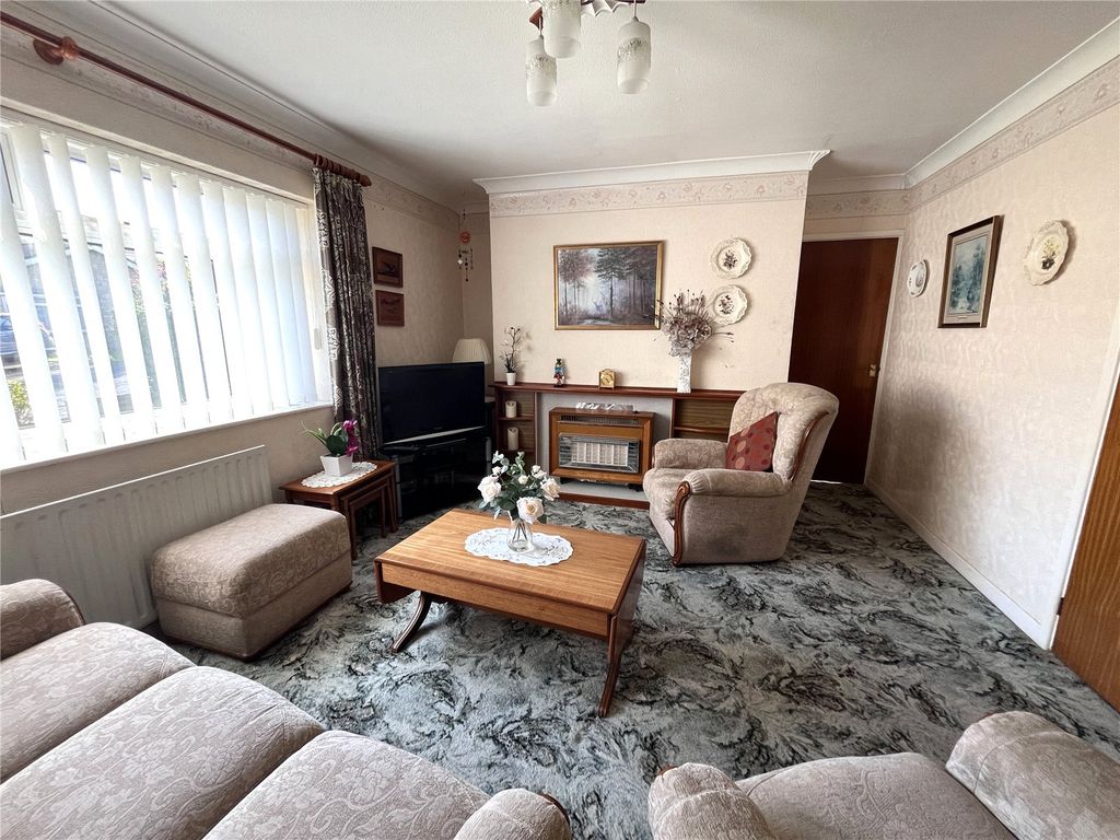 Property photo 2 of 15 Picture No. 24