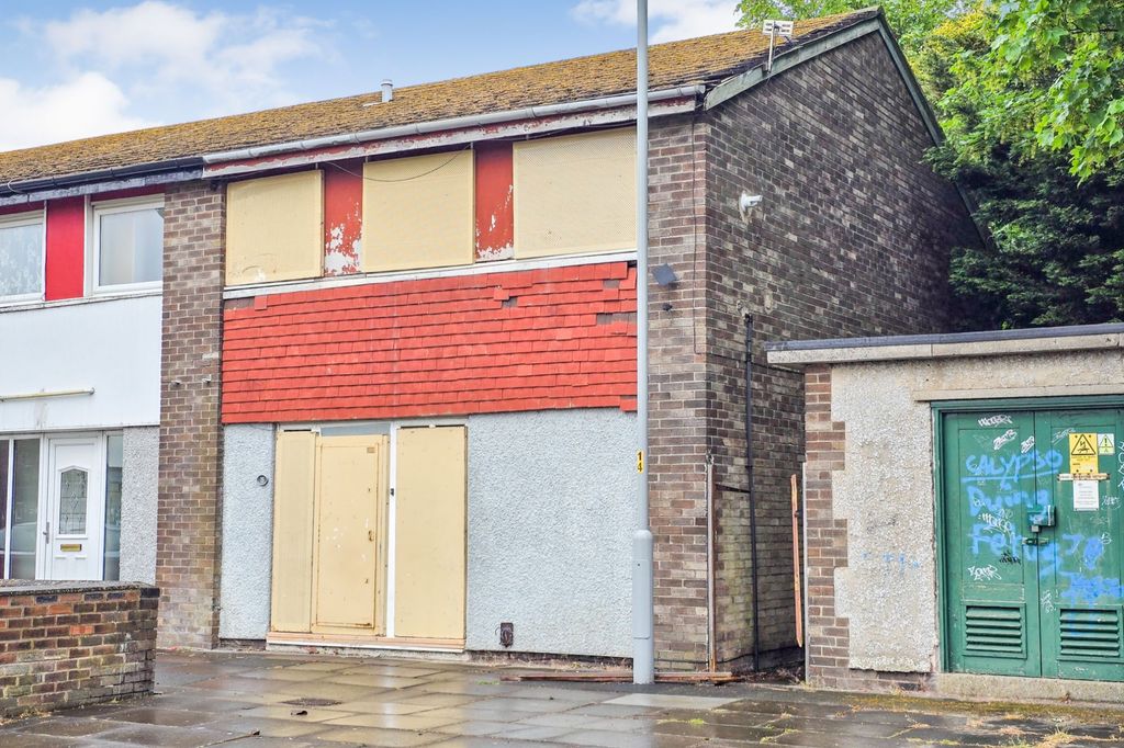 Property photo 1 of 11 15 Edward Jenner Avenue, Netherton, Bootle, L30 5Rp