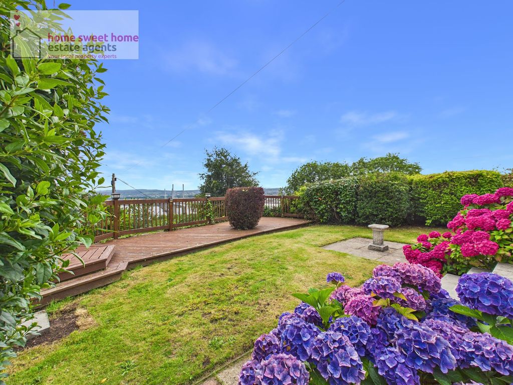 Property photo 2 of 40