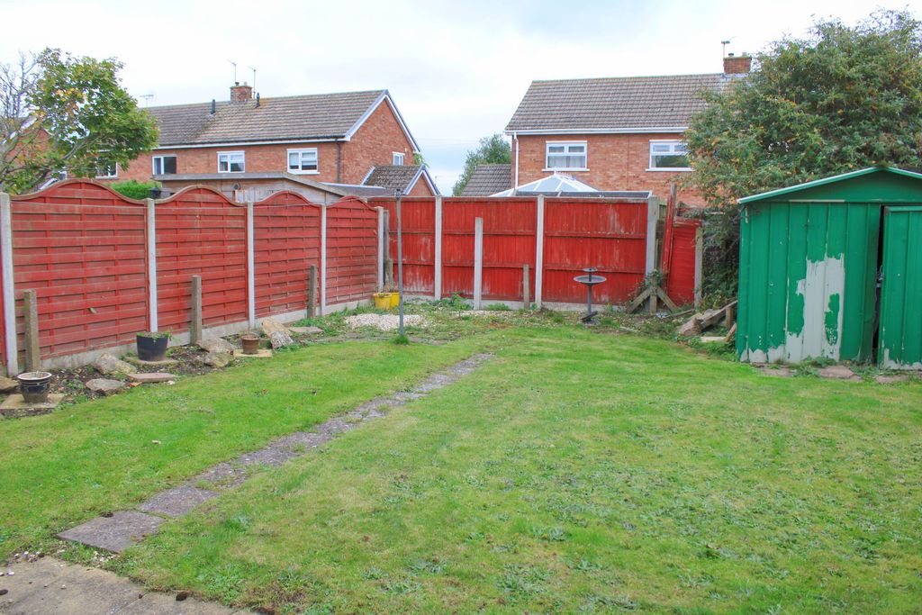 Property photo 3 of 12