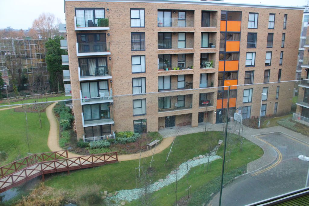 Property photo 3 of 11