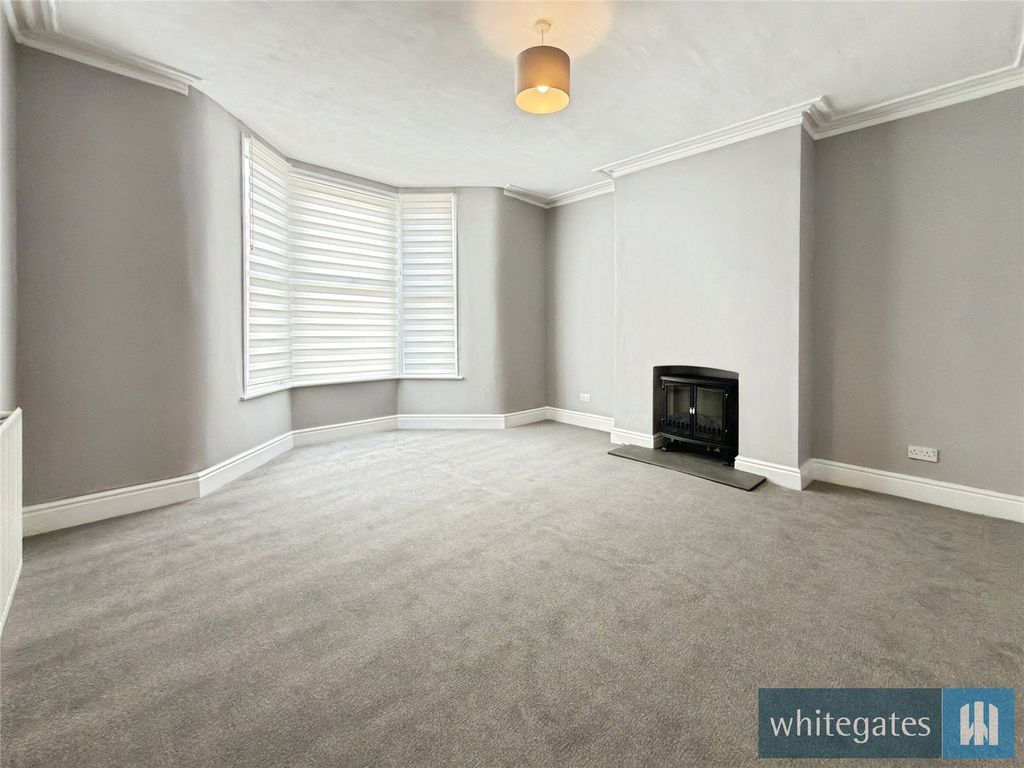 Property photo 3 of 16 Picture No. 15