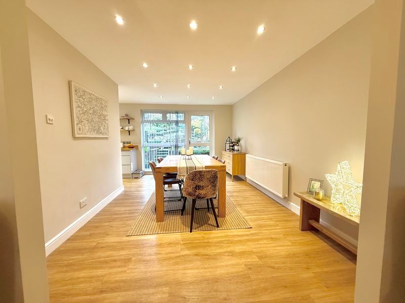 Property photo 3 of 33 Dining Room