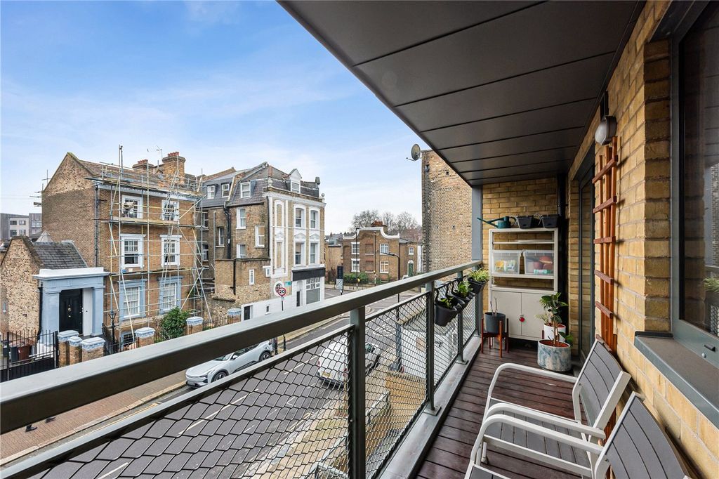 Property photo 2 of 12 Picture No. 13