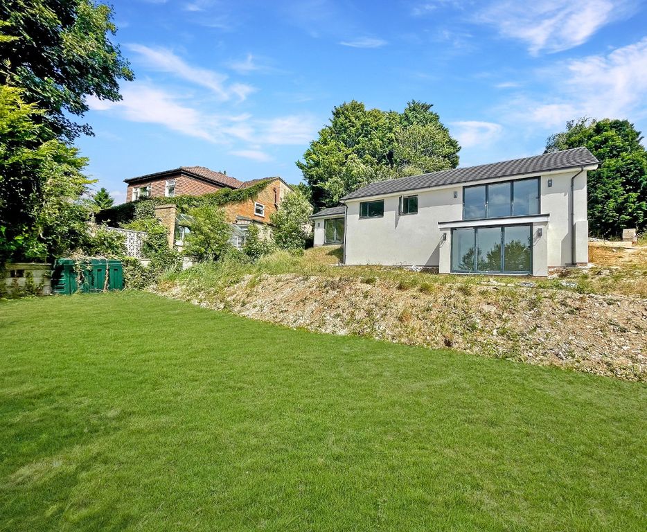 Property photo 1 of 14 4333761