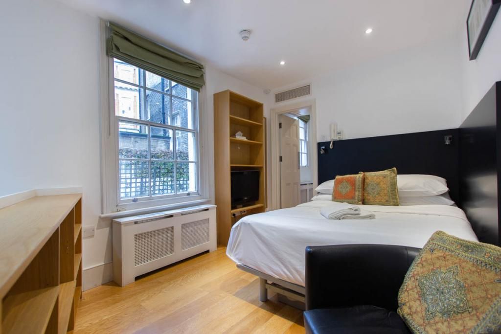 Property photo 1 of 6 Studio To Rent