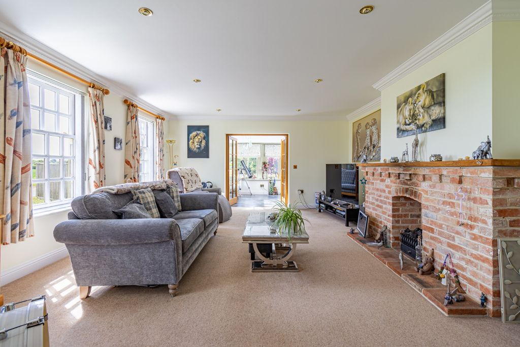 Property photo 3 of 49 5093619