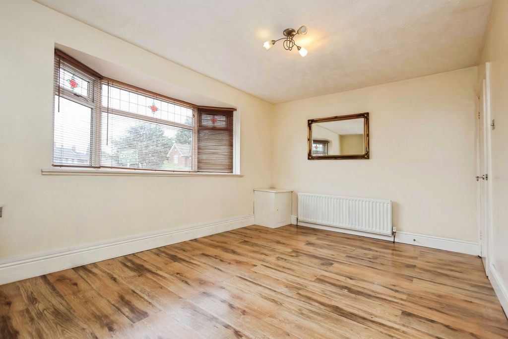 Property photo 3 of 18 Photo