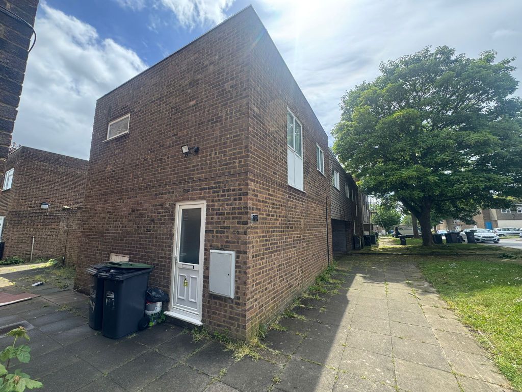 Property photo 1 of 6 Na