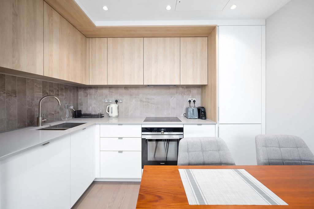 Property photo 1 of 27