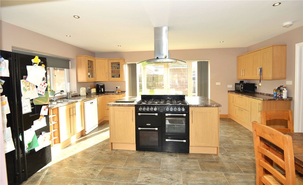 Property photo 2 of 13 Kitchen