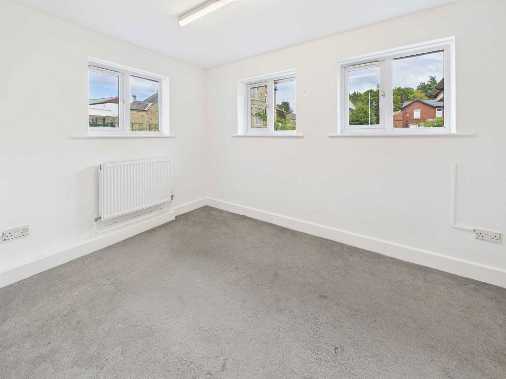 Property photo 2 of 38