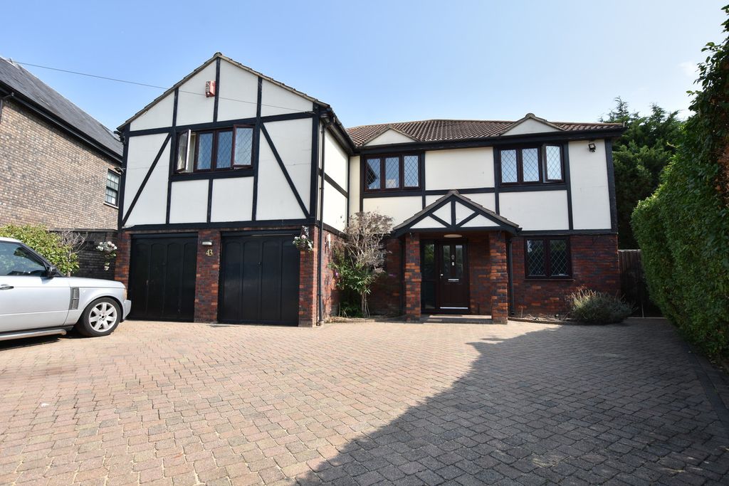 Property photo 1 of 37