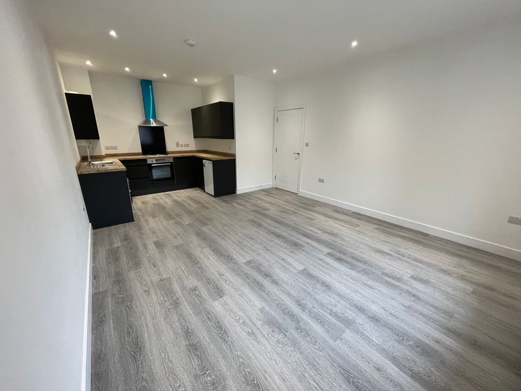 Property photo 1 of 13 Image