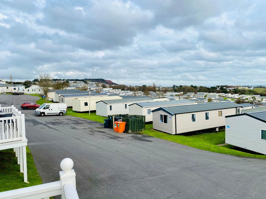 Property photo 3 of 34