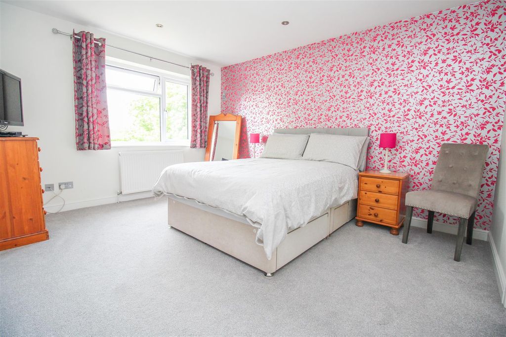 Additional image 13 of 5 bed detached house for saleCommonside Road, Harlow CM18