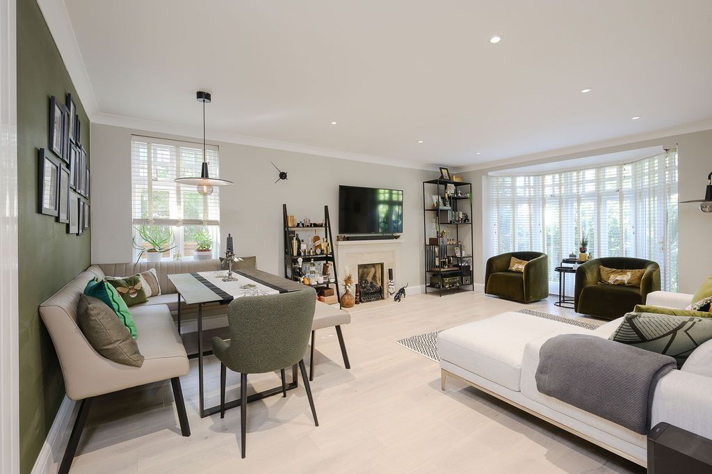 Property photo 1 of 25