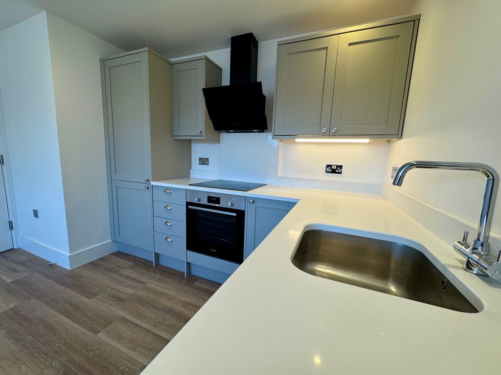 Property photo 3 of 11 Image