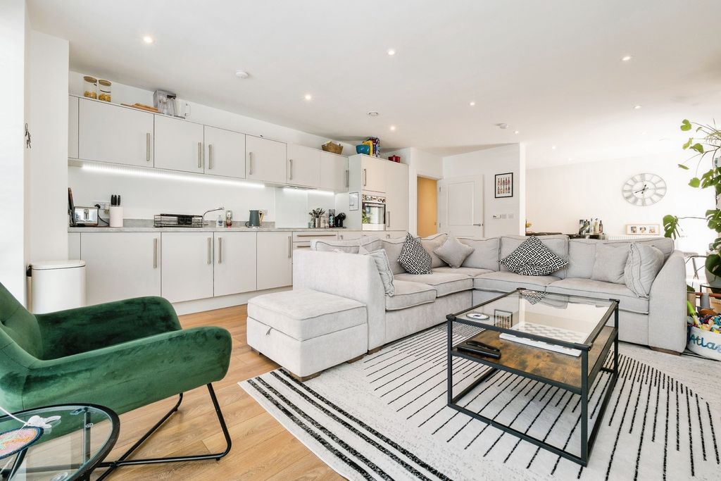 Property photo 1 of 27 Pbox-Img.Jpg