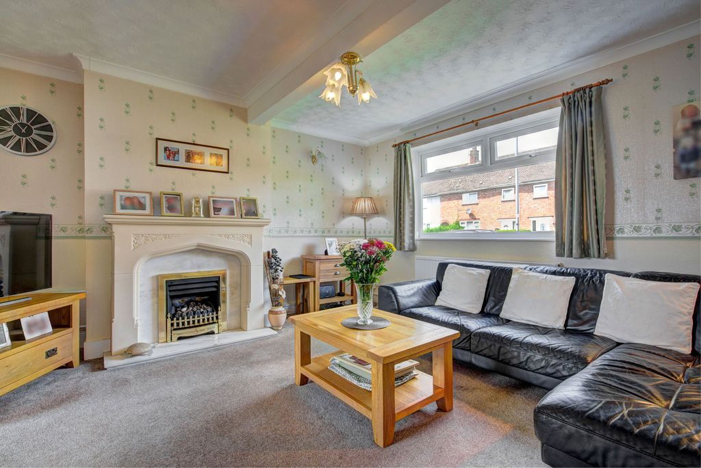 Property photo 2 of 23