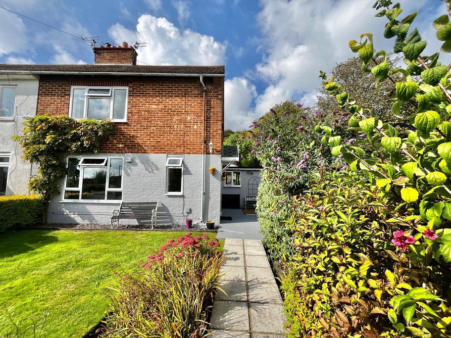 Property photo 2 of 33