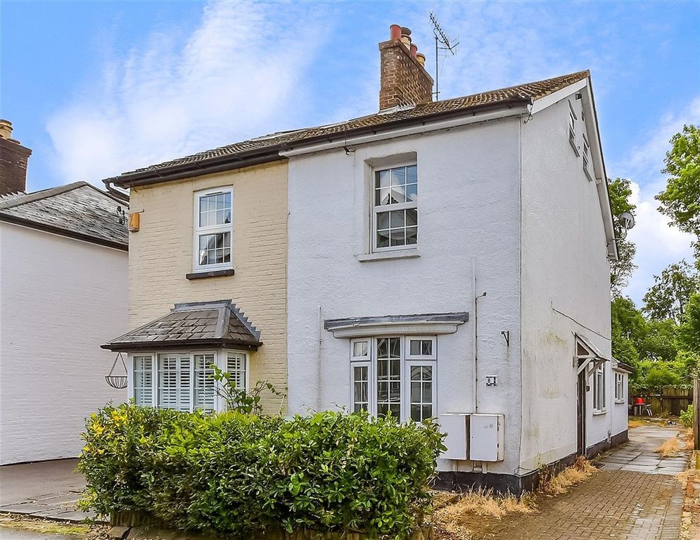 Property photo 1 of 6 External Web