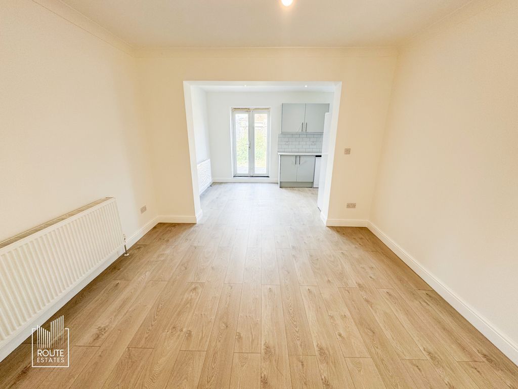 Property photo 1 of 17 Photo 12