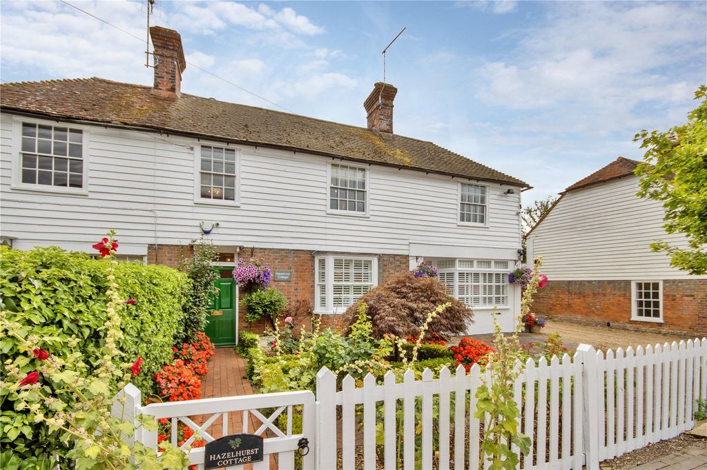 Property photo 2 of 19 Hazlehurst Cottage
