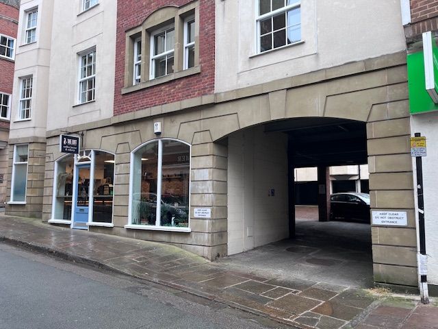 Property photo 2 of 14 Carpark Entrance