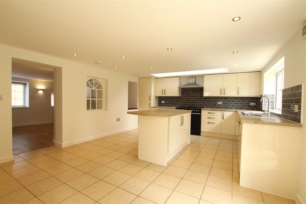 Property photo 3 of 23 Img_2336.Jpg
