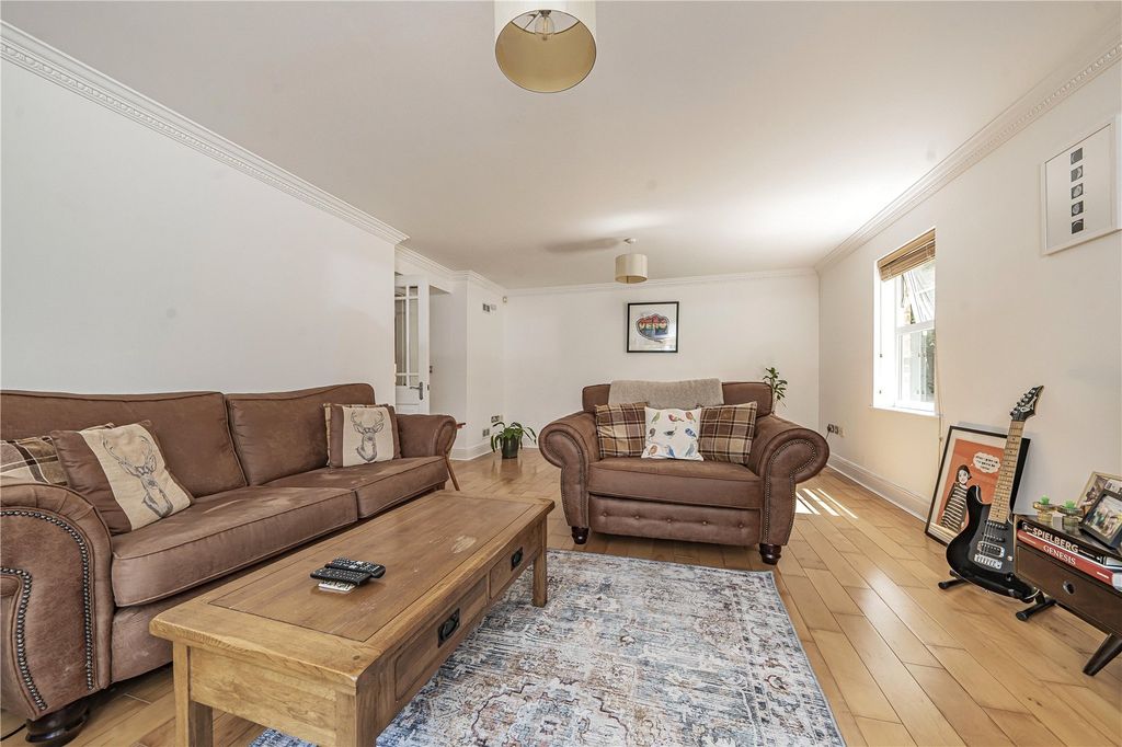 Property photo 3 of 14 Picture No. 28