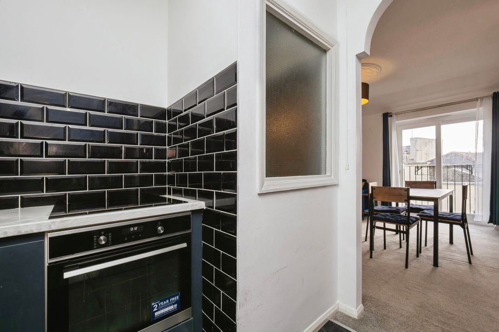 Additional image 14 of 2 bed flat for saleBeach Street, Dawlish, Devon EX7