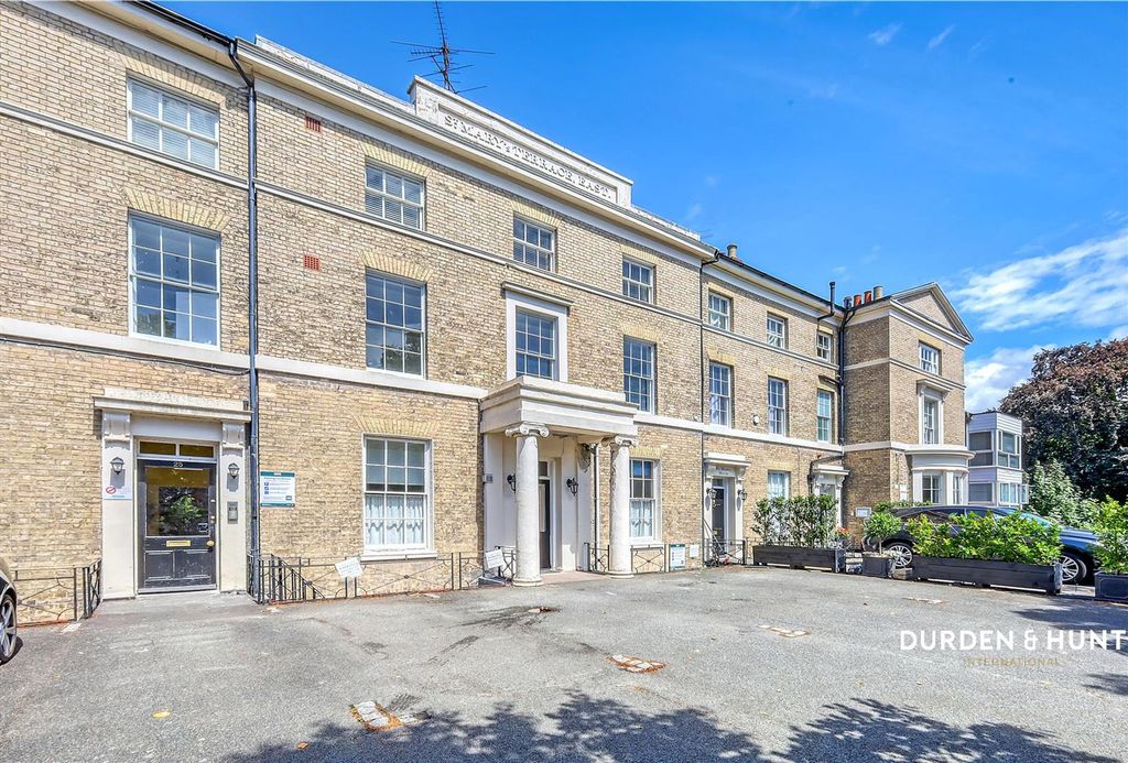 Property photo 1 of 10 St Mary's Terrace